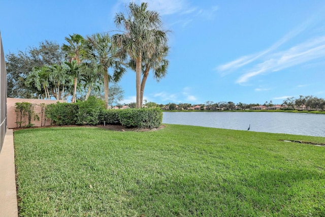 view of yard featuring a water view