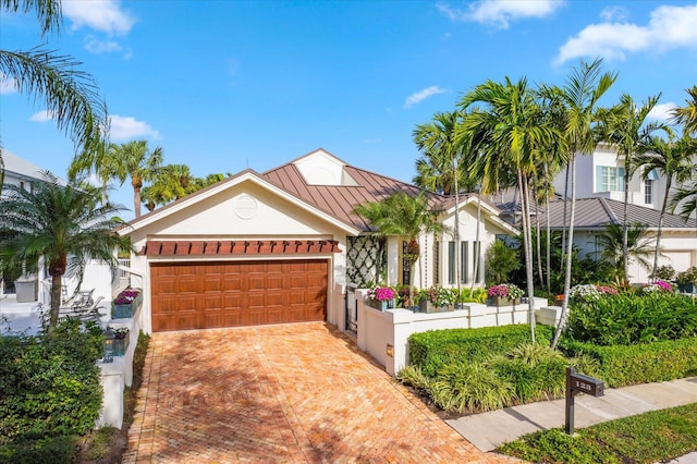 view of front facade with a garage