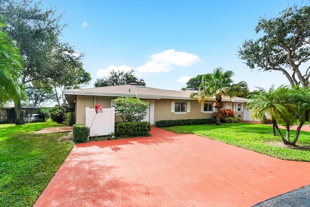 exterior space featuring a front yard