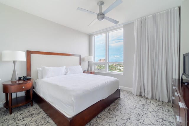 bedroom featuring ceiling fan