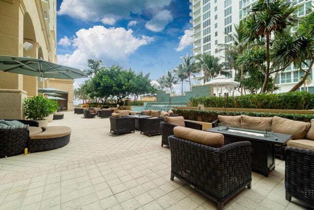 view of patio featuring an outdoor living space