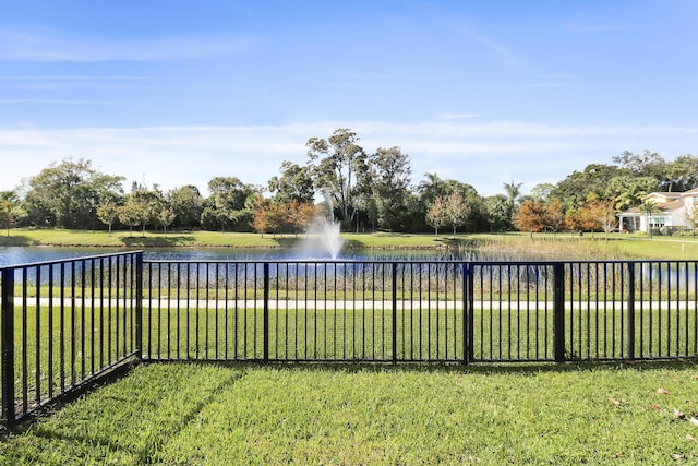 view of yard featuring a water view