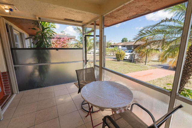 view of sunroom / solarium