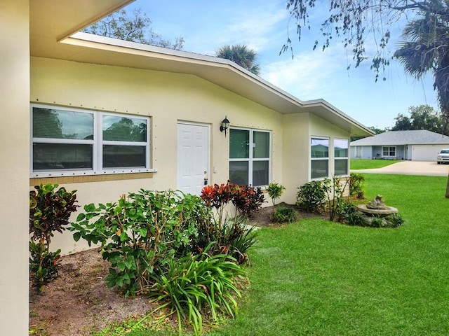 exterior space featuring a yard