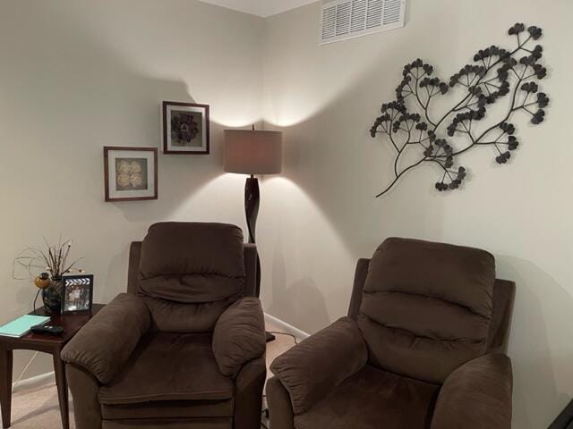 sitting room with carpet