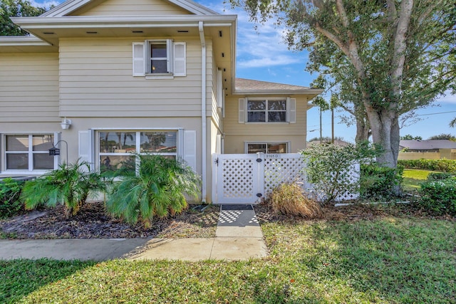 view of front of home