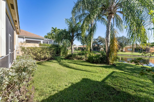 view of yard featuring a water view