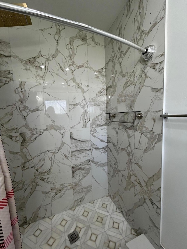 2522 Emory Dr E Unit I, West Palm Beach, FL 33415 - full bathroom with a marble finish shower