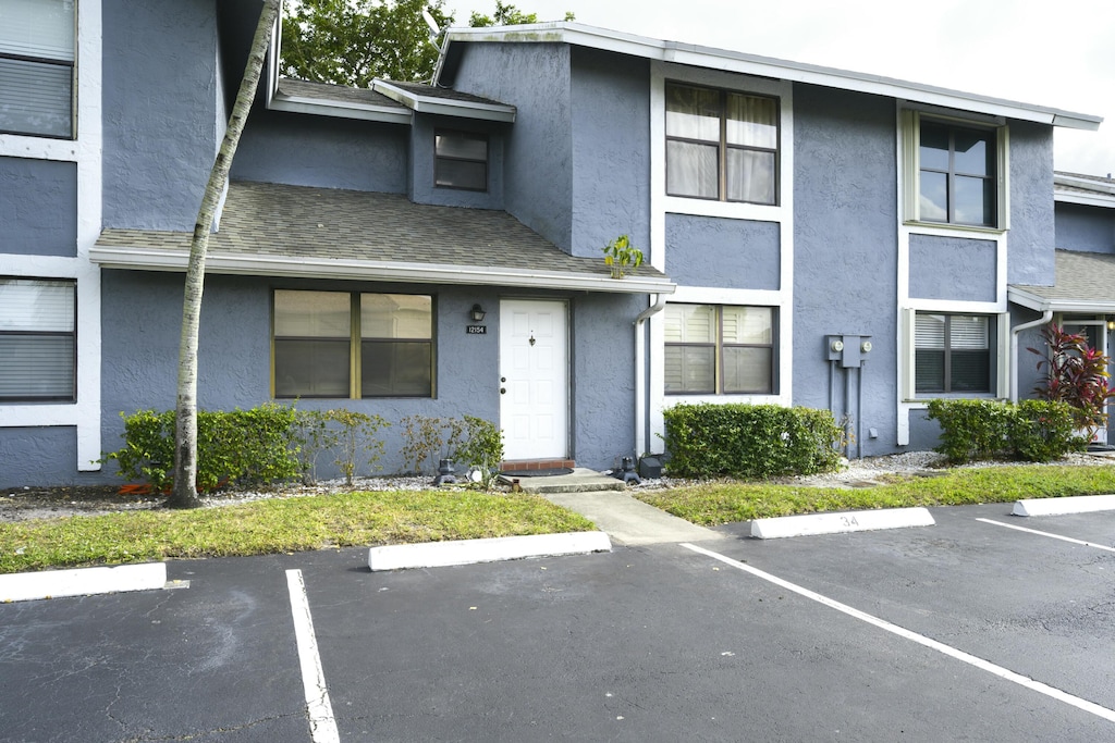 view of building exterior