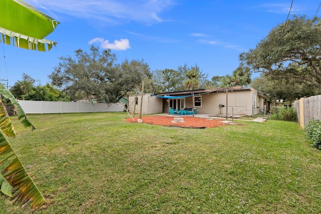 view of yard with a patio