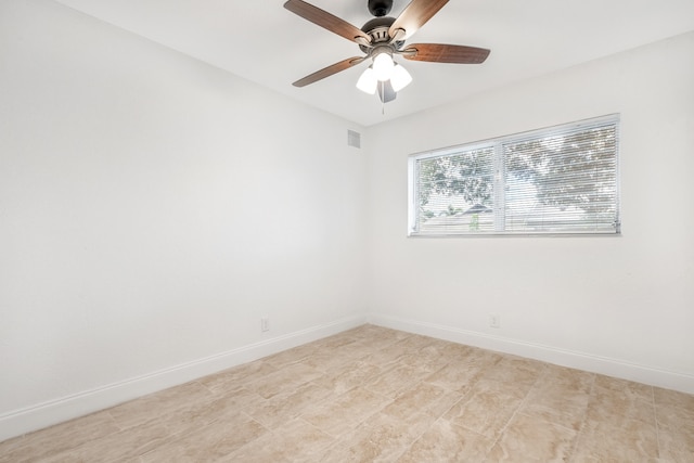 empty room with ceiling fan