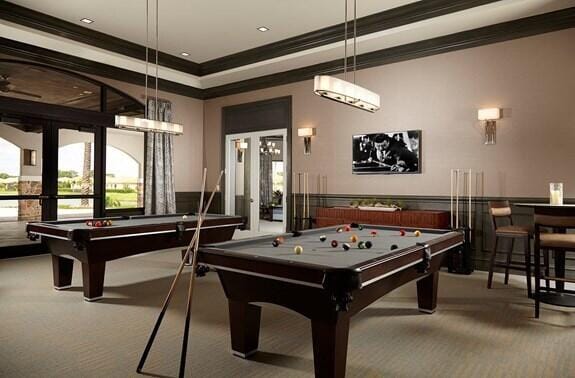 playroom with crown molding, carpet floors, and billiards