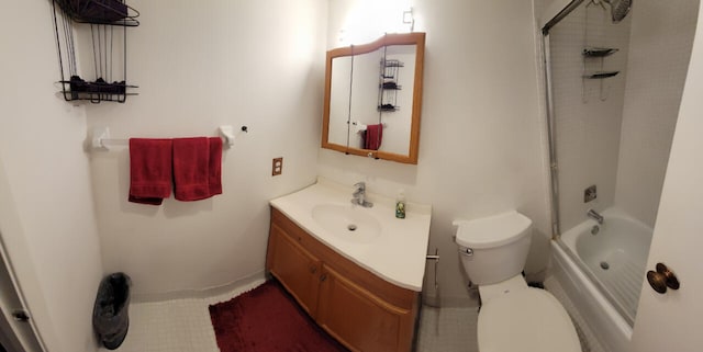 full bathroom featuring shower / bath combination with glass door, vanity, and toilet