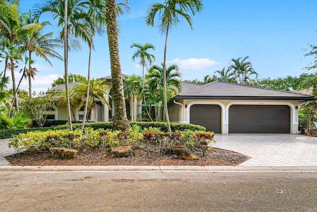 view of front of house featuring a garage