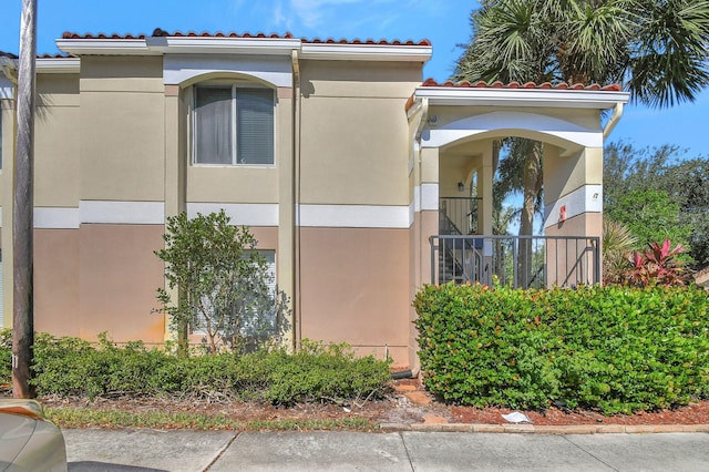 view of front of home