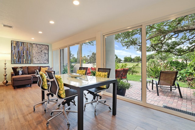 view of sunroom / solarium