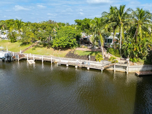 Listing photo 2 for 300 Arlington Rd, West Palm Beach FL 33405