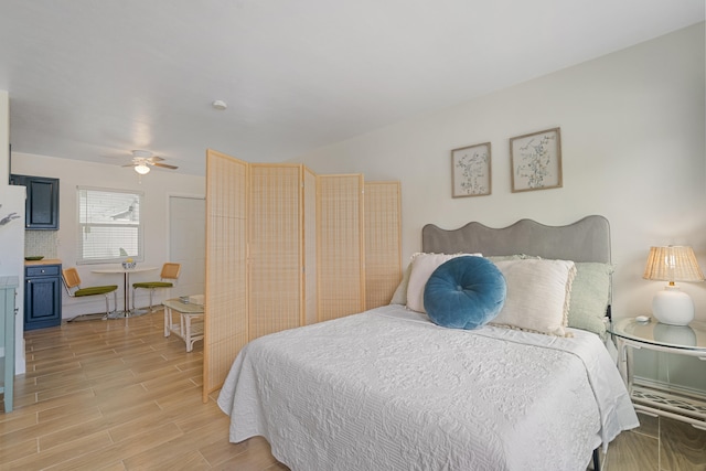 bedroom with ceiling fan