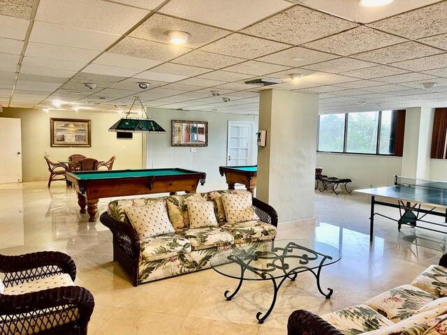 recreation room featuring a drop ceiling and pool table