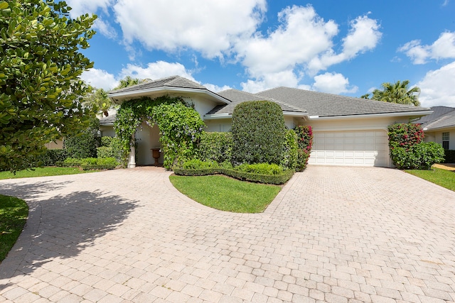 view of front of home featuring a garage