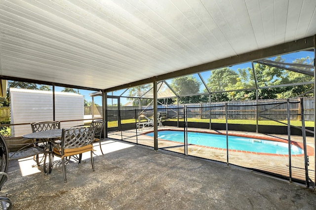 view of sunroom / solarium