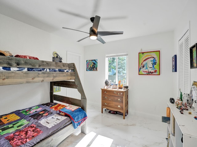 bedroom featuring ceiling fan