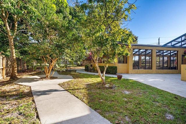 view of yard with a patio