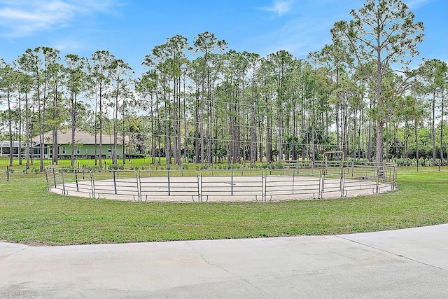 view of yard featuring an enclosed area