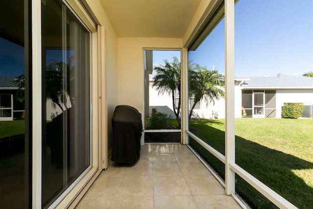 view of unfurnished sunroom