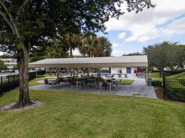 view of community featuring a lawn