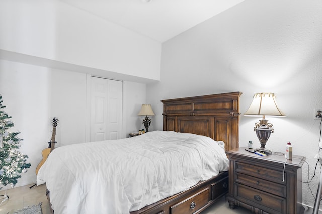 bedroom featuring a closet