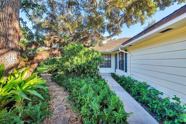 11282 Glen Oaks Ct Unit 31-C, North Palm Beach, FL 33408 - view of yard