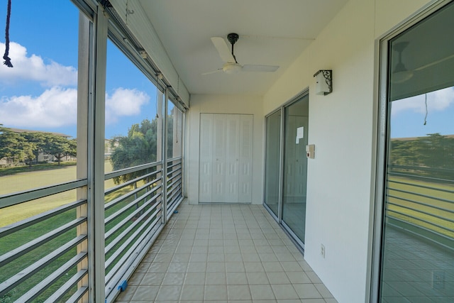 balcony with ceiling fan