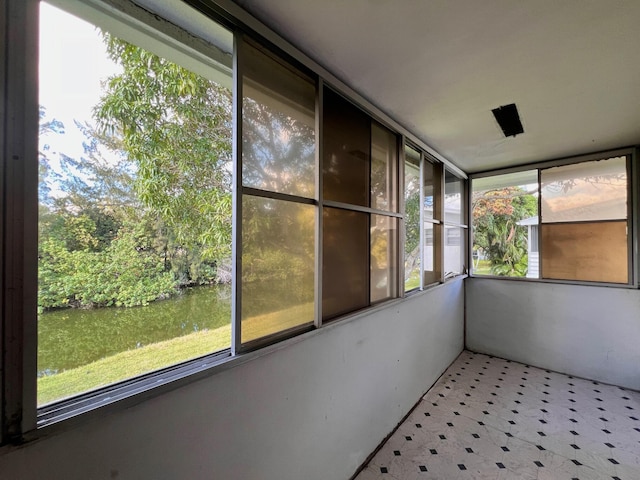 view of unfurnished sunroom