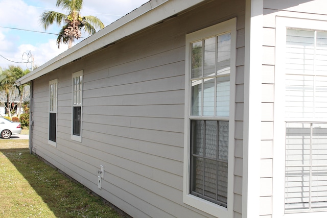 view of home's exterior