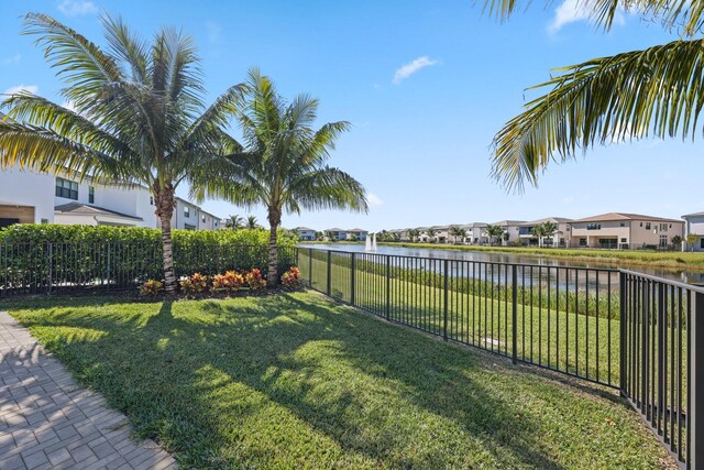 view of yard featuring a water view