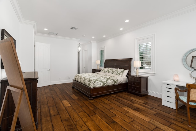 bedroom with dark wood-style floors, visible vents, and baseboards