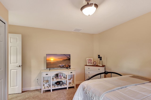 bedroom featuring carpet flooring