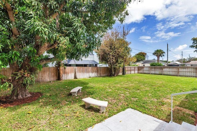 6312 Garden Ave, West Palm Beach, FL 33405 - view of yard