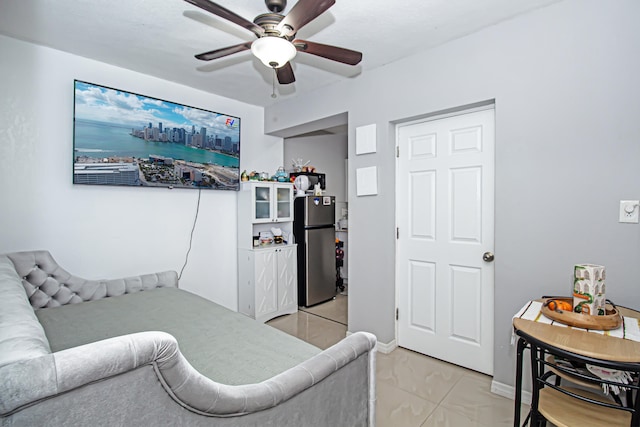 living room featuring ceiling fan