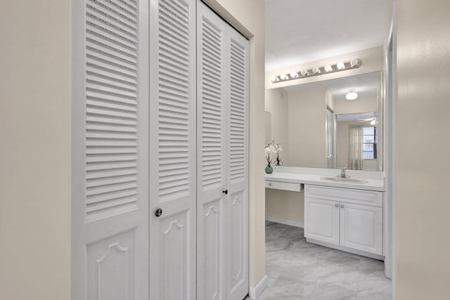 bathroom with vanity