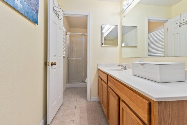 2538 12th Sq SW, Vero Beach, FL 32968 - hallway featuring light tile patterned flooring