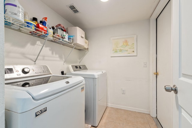 2538 12th Sq SW, Vero Beach, FL 32968 - hall featuring light hardwood / wood-style flooring