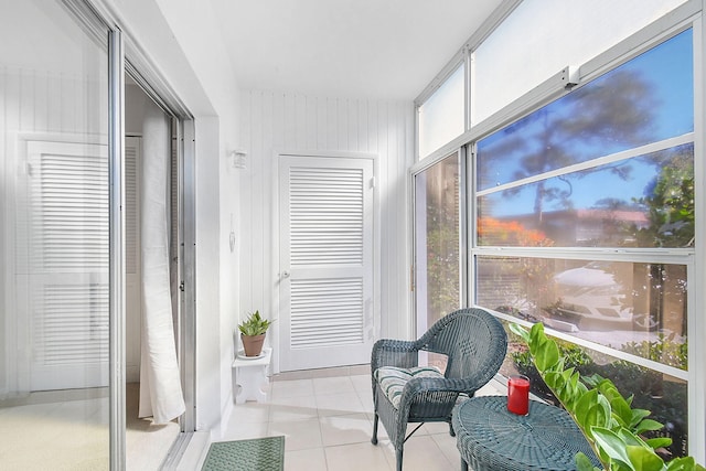 view of sunroom / solarium