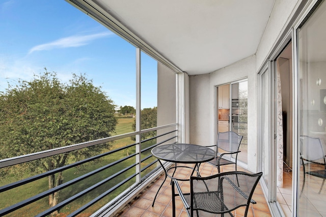 view of sunroom / solarium