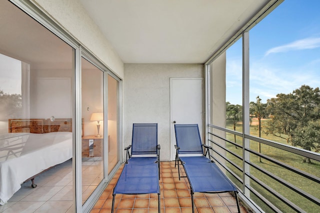 sunroom featuring a healthy amount of sunlight