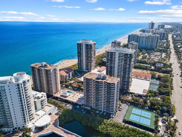 bird's eye view featuring a water view and a city view