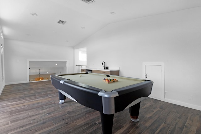 playroom with sink, lofted ceiling, dark wood-type flooring, and pool table