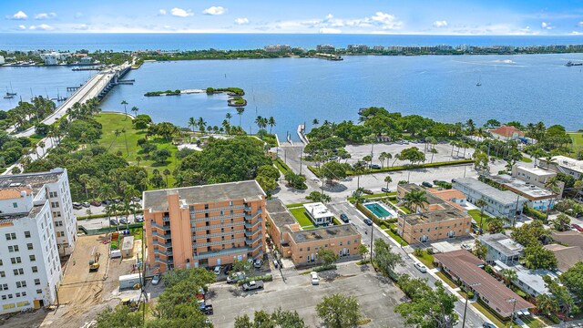 bird's eye view with a water view