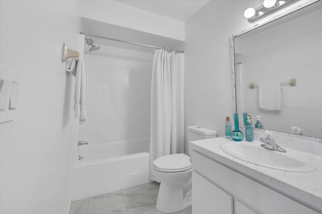 full bathroom with shower / bath combo with shower curtain, vanity, and toilet